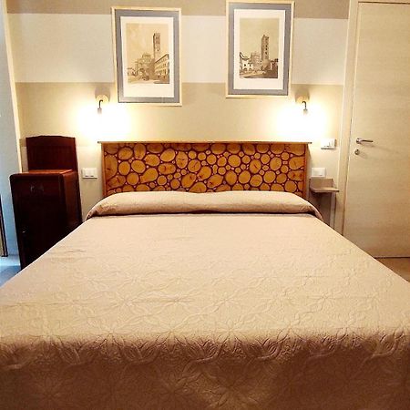 Gli Ulivi Rooms Лукка Екстер'єр фото